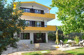  Apartments Villa Annika  Слатине